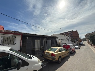Casa en C/ Ribaza - Villamediana de Iregua - La Rioja
