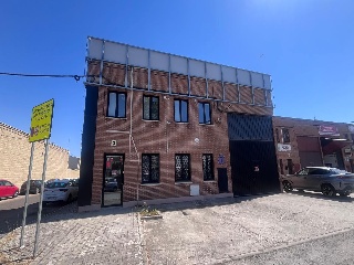 Nave industrial en Av Castilla