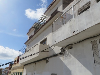Casa adosada en C/ Favorita