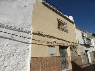 Casa adosada en C/ Bobadilla Baja, Jaén