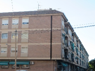 Piso y garaje en C/ Pina, Puente Tocinos (Murcia)