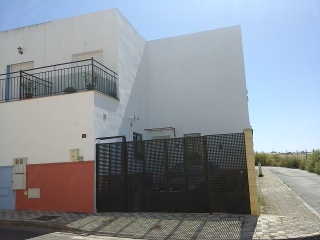 Casa en C/ Virgen del Carmen - Huévar del Aljarafe - Sevilla
