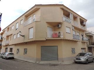 Piso con garaje en C/ La Ferrería - Llombai - Valencia