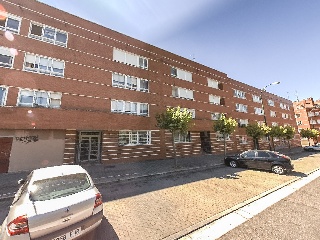 Plaza de garaje en C/ Mirlo