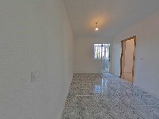 Bajo en C/ Campiña