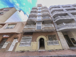Vivienda en C/ Maria Gil Vallejos - Torrevieja -  Alicante
