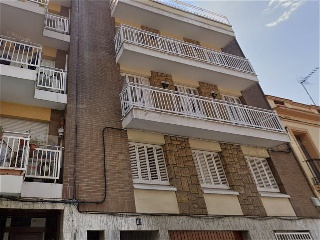 Edificio en C/ Francesc Pi i Margall - Sant Boi de Llobregat - Barcelona