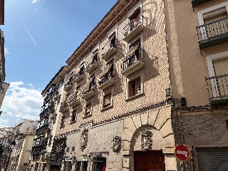 Piso con garaje y trastero en Jaén