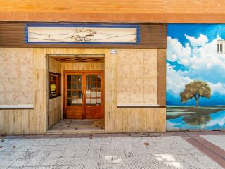 Local en venta en c. cineasta jose luis borau, 1, Zaragoza, Zaragoza
