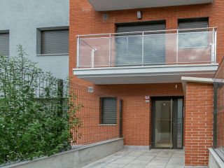 Promoción de viviendas en venta en c. de la serra, 12 en la provincia de Barcelona