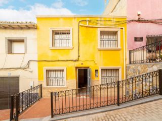 Vivienda adosada situada en Cieza, Murcia