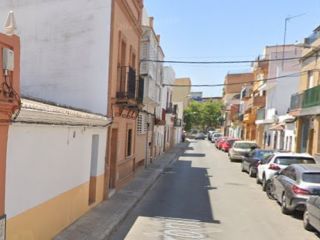 Vivienda en C/ Coronil, Camas (Sevilla)