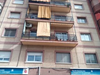 Local en C/ Mare de Deu de Montserrat, El Hospitalet de Llobregat (Barcelona)