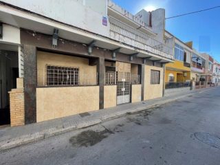 Vivienda en venta en c. azucena, 23, Chipiona, Cádiz